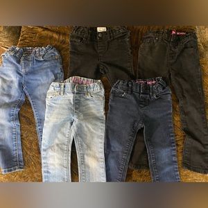 The Childrens Place Jeans. 5 pair